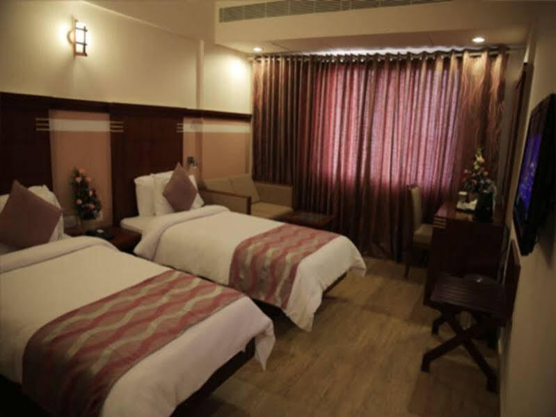 Rain Drops Hotel Chennai Exterior photo
